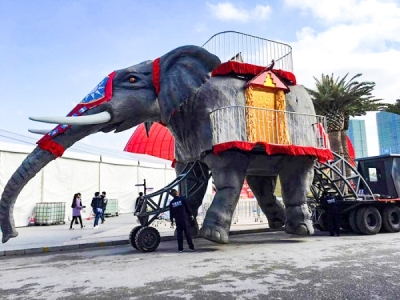Elephant float