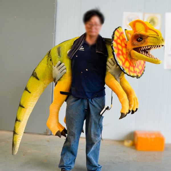 Propiedades de títeres de manos de Dilophosaurus para escenario